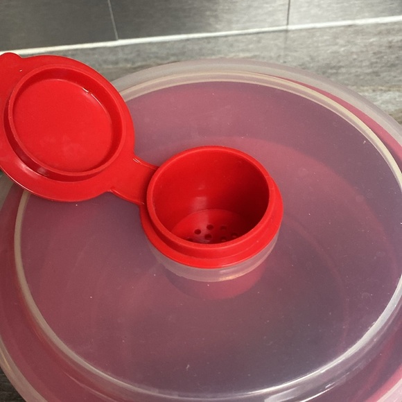 Pampered Chef Microwave Popcorn Maker - Picture 2 of 4